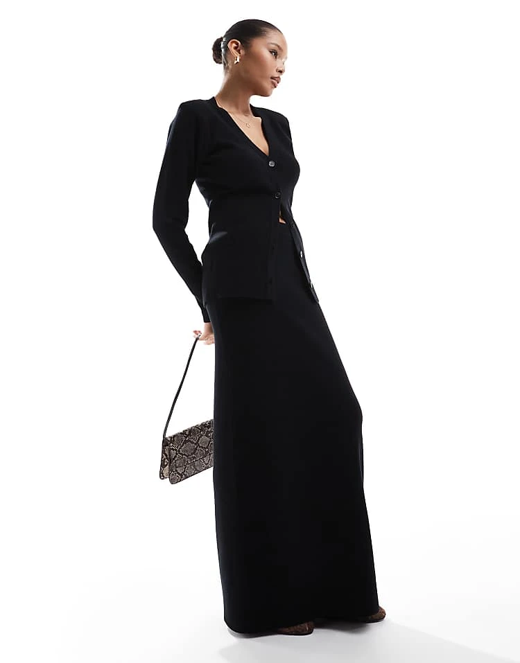 Pretty Lavish Rib Knit Co-ord In Black 6 Pretty Lavish Rib Knit Co-ord In Black - Image 4