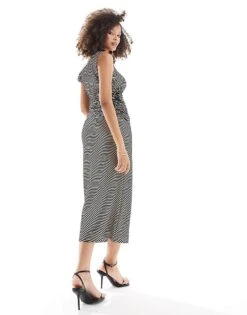 Pretty Lavish Asymmetric Knot Maxi Dress In Black And Cream For Women Black/cream -Pretty Lavi Clothing Shop 206966752 4