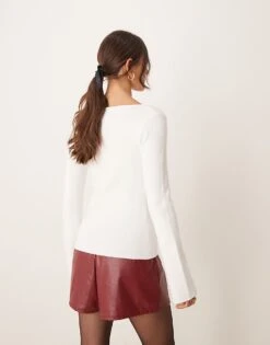 Pretty Lavish Bow Knit Top In Cream For Women -Pretty Lavi Clothing Shop 206970130 3