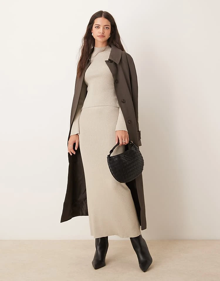 Pretty Lavish Knit Co-ord In Metallic Grey 6 Pretty Lavish Knit Co-ord In Metallic Grey - Image 4